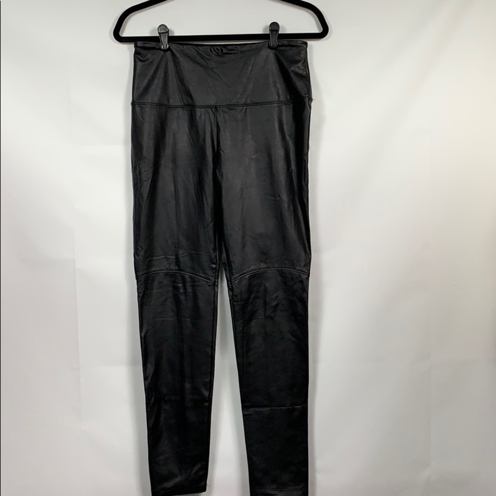 Lysse black leather like leggings medium